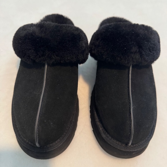 Ugg mules - Picture 2 of 4